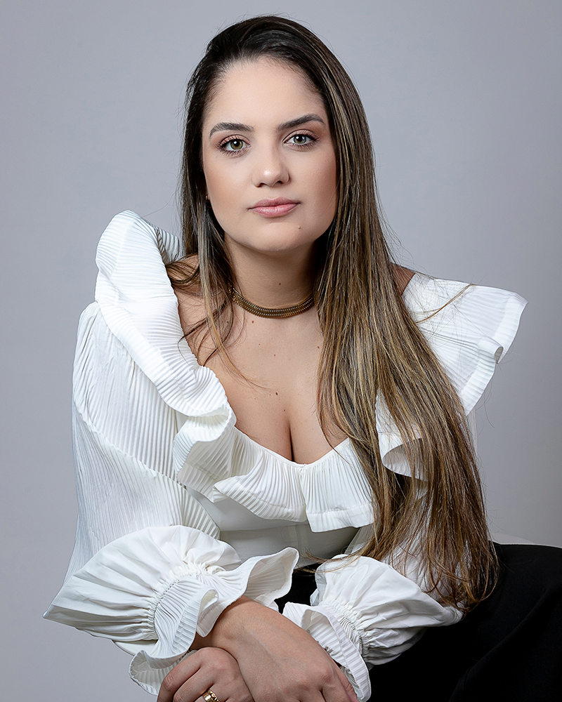 Dra. Jaqueline Oliveira